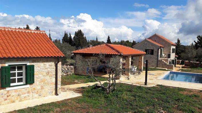 Image No.4-Villa / Détaché de 4 chambres à vendre à Hvar