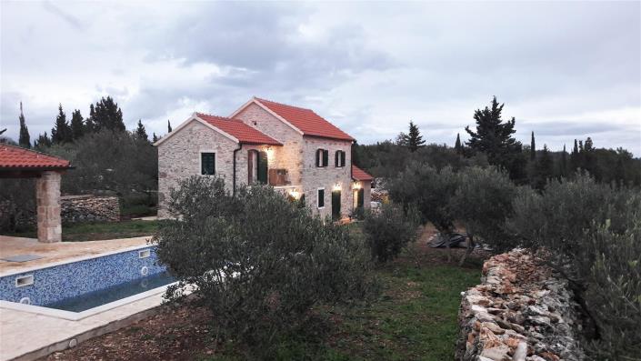 Image No.18-Villa / Détaché de 4 chambres à vendre à Hvar