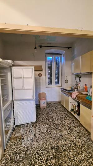 Image No.12-6 Bed House for sale