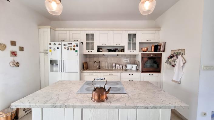 Image No.8-Villa / Détaché de 3 chambres à vendre à Jelsa