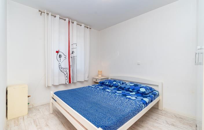 Image No.12-3 Bed House for sale