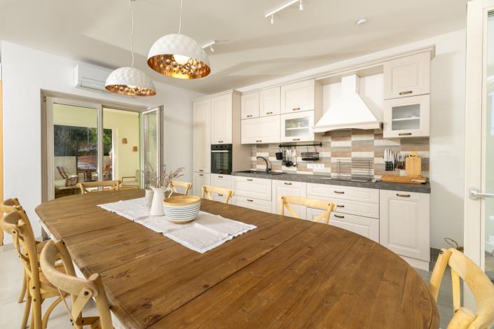 Image No.17-4 Bed Villa / Detached for sale