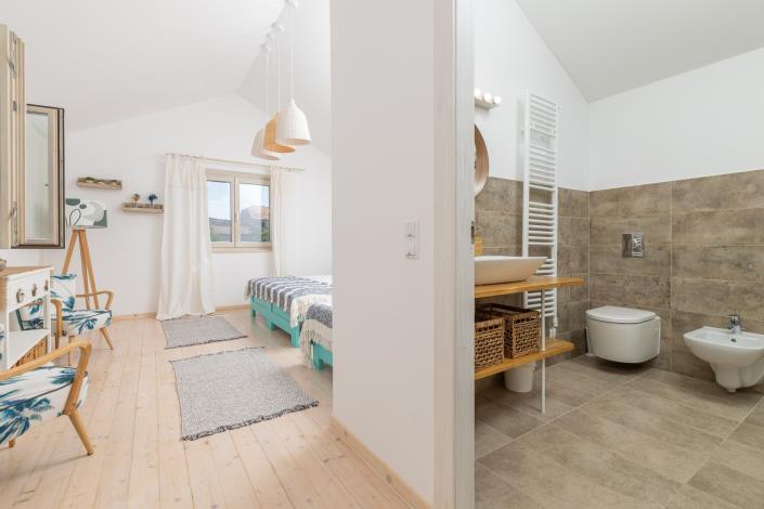 Image No.38-4 Bed Villa / Detached for sale