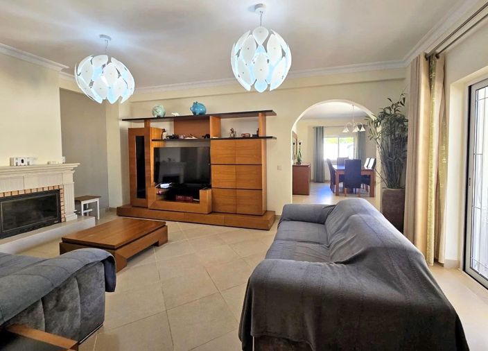 Image No.4-4 Bed Villa for sale