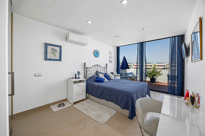 Image No.6-3 Bed Villa for sale