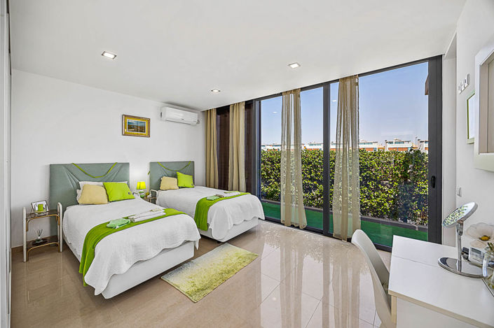 Image No.7-3 Bed Villa for sale