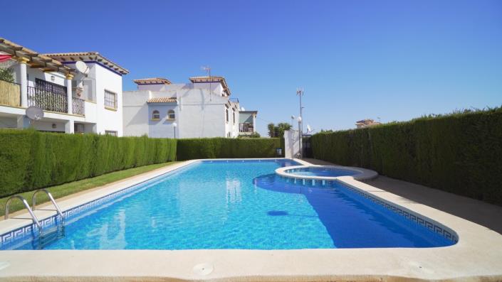 Image No.30-3 Bed Penthouse for sale