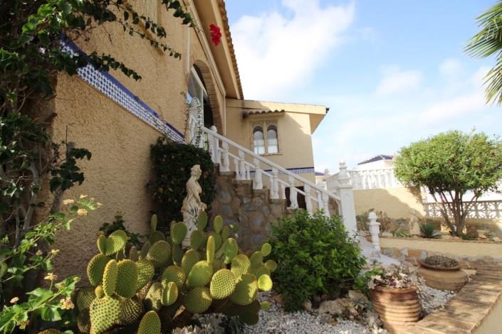 Image No.11-5 Bed House/Villa for sale