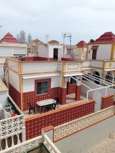 Image No.1-2 Bed House for sale