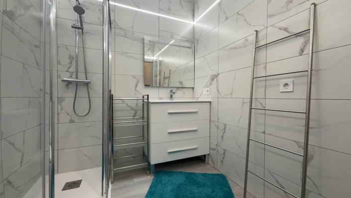 Image No.8-2 Bed Bungalow for sale