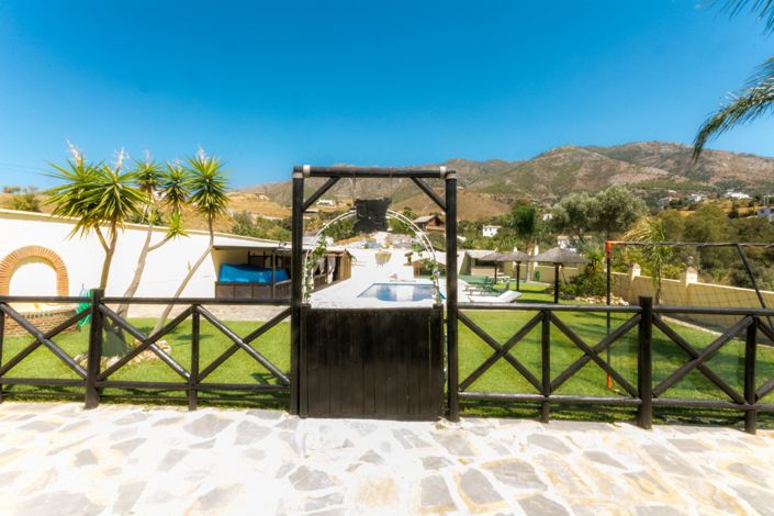 Image No.48-3 Bed Villa for sale