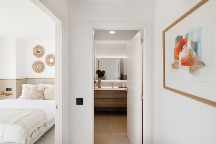 Image No.10-3 Bed Apartment for sale