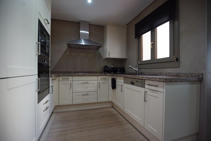 Image No.20-2 Bed Apartment for sale