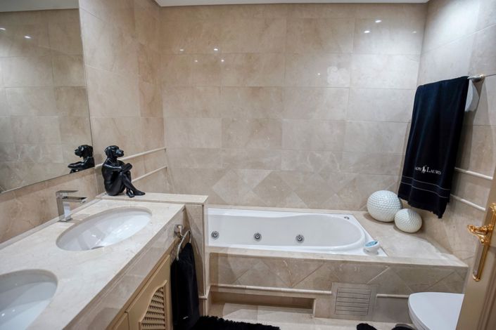 Image No.23-2 Bed Apartment for sale