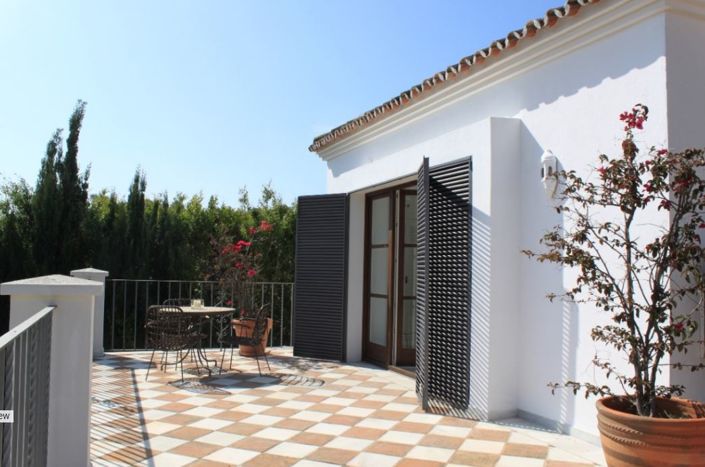 Image No.10-6 Bed Villa for sale