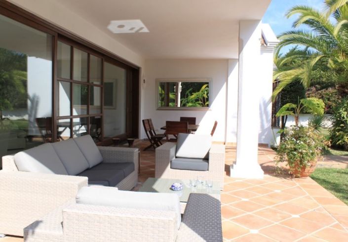 Image No.12-6 Bed Villa for sale