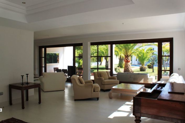 Image No.4-6 Bed Villa for sale