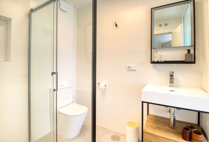 Image No.12-4 Bed Villa for sale