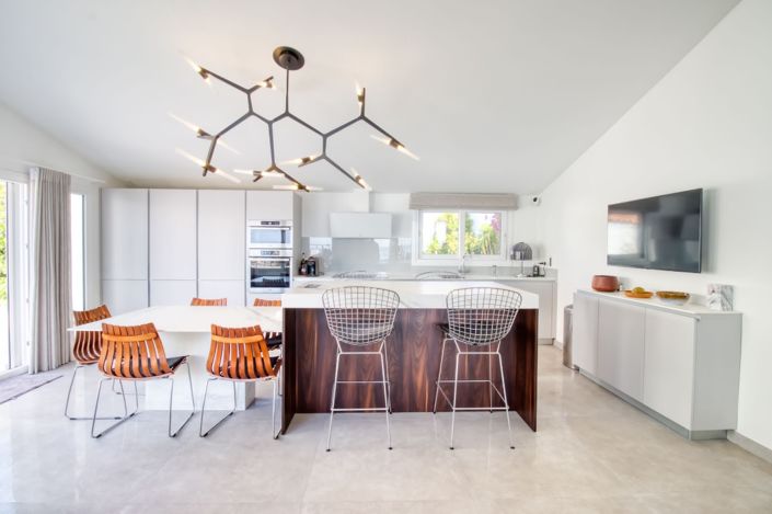 Image No.4-4 Bed Villa for sale