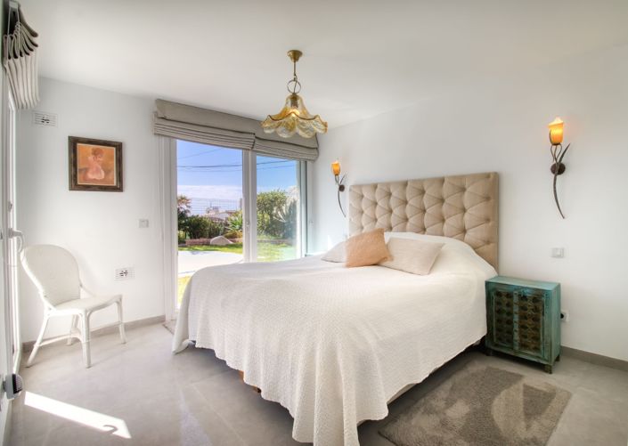 Image No.7-4 Bed Villa for sale