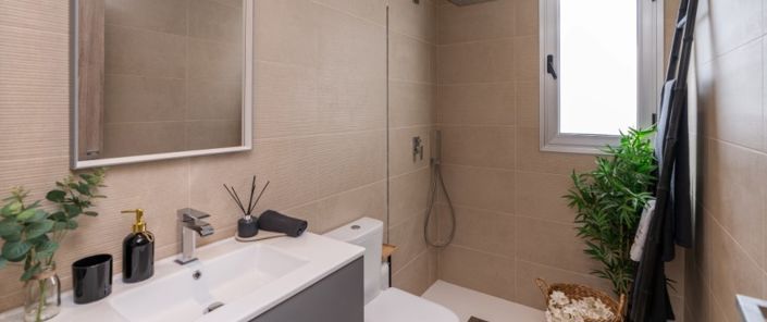 Image No.8-3 Bed Townhouse for sale