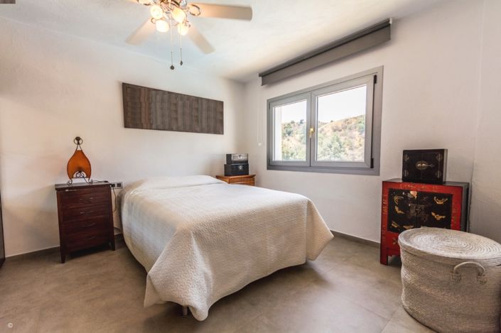 Image No.34-5 Bed Villa for sale