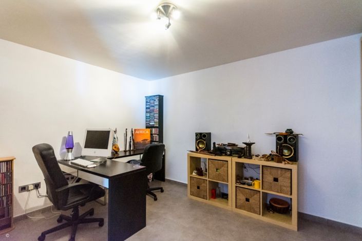 Image No.36-5 Bed Villa for sale