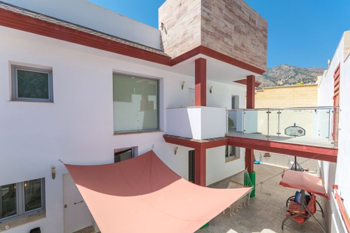 Image No.41-5 Bed Villa for sale