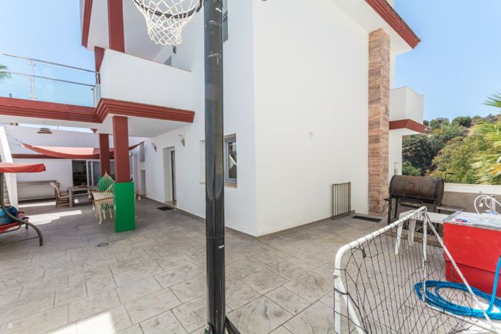 Image No.6-5 Bed Villa for sale