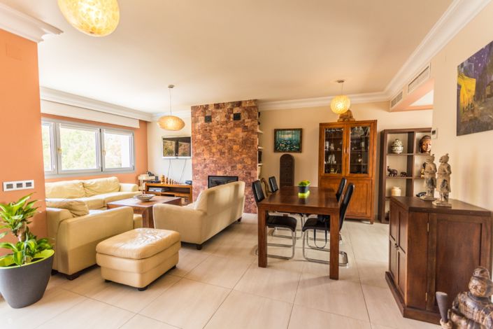 Image No.9-5 Bed Villa for sale