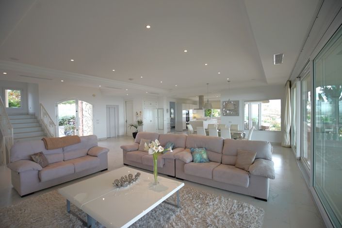 Image No.6-8 Bed Villa for sale