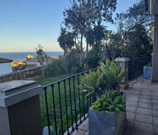 6 Bed Villa for sale