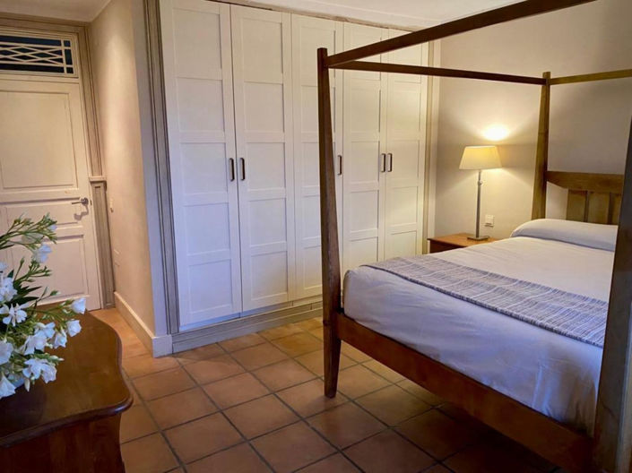 Image No.20-6 Bed Villa for sale