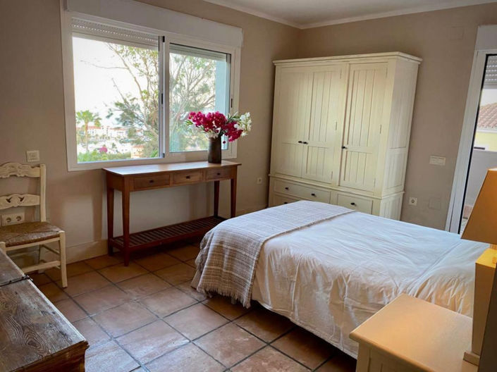 Image No.9-6 Bed Villa for sale