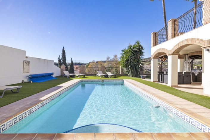 Image No.11-4 Bed Villa for sale