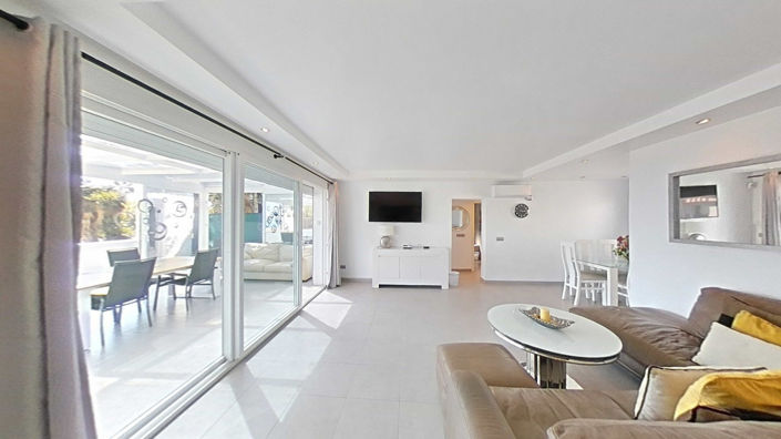 Image No.19-3 Bed Villa for sale