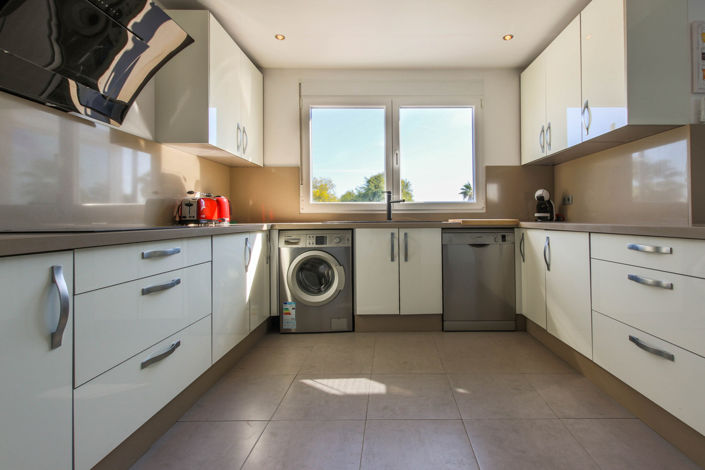 Image No.4-Villa de 3 chambres à vendre à Estepona