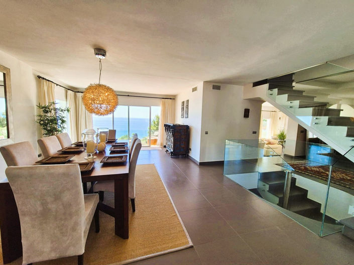 Image No.10-5 Bed Villa for sale