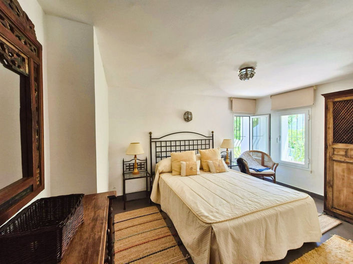 Image No.20-5 Bed Villa for sale