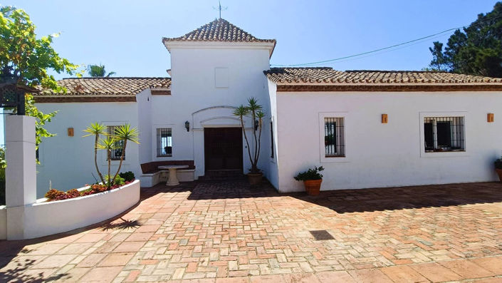 Image No.3-Villa de 5 chambres à vendre à Manilva