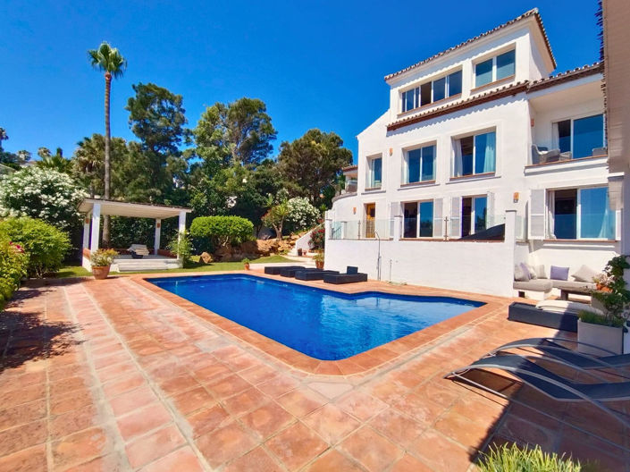 Image No.40-5 Bed Villa for sale