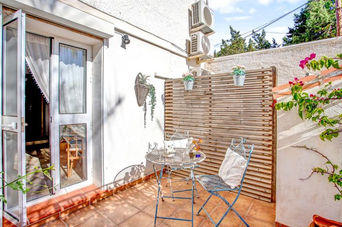 Image No.10-6 Bed Villa for sale