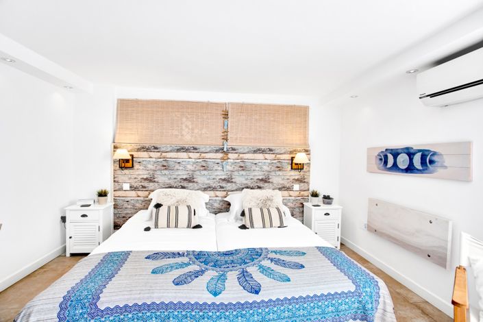 Image No.13-6 Bed Villa for sale