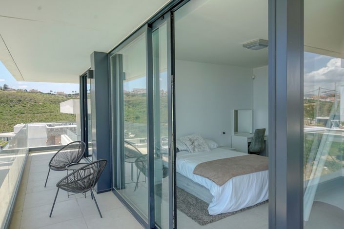 Image No.11-4 Bed Villa for sale