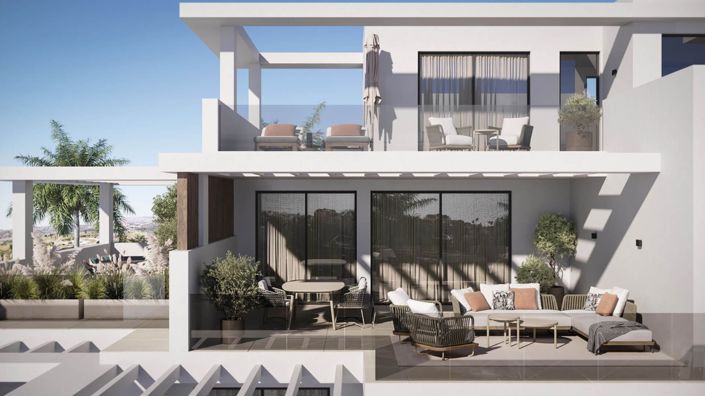 Image No.1-4 Bed Apartment for sale