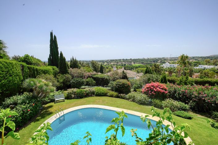 Image No.2-Villa de 4 chambres à vendre à Malaga