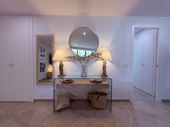 Image No.10-2 Bed Apartment for sale