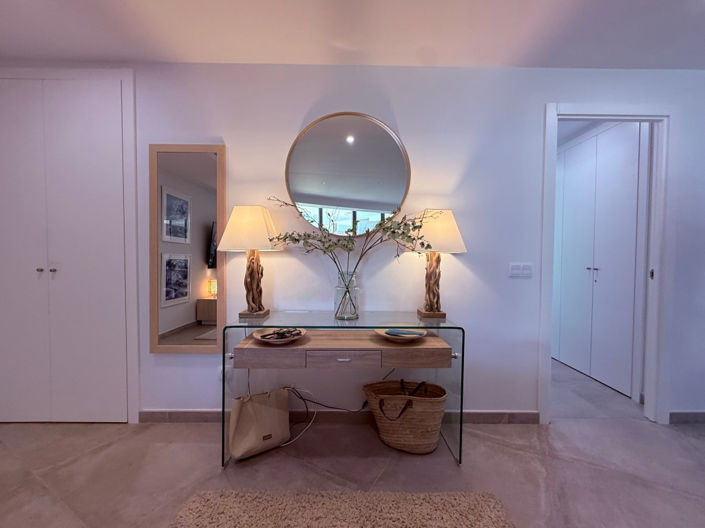 Image No.10-2 Bed Apartment for sale