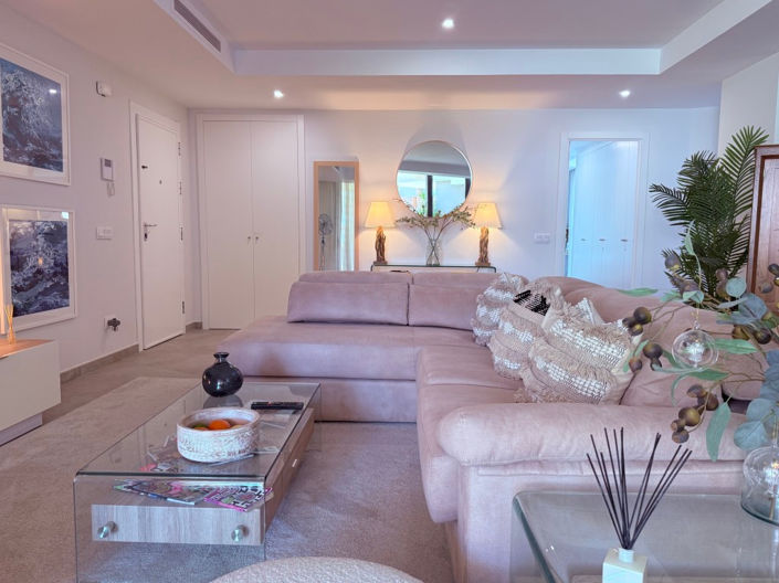 Image No.8-2 Bed Apartment for sale