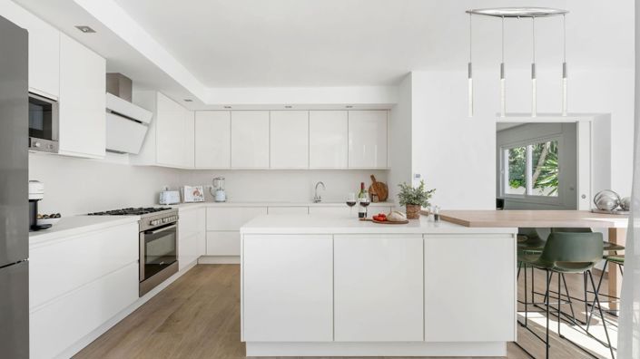 Image No.5-5 Bed Villa for sale